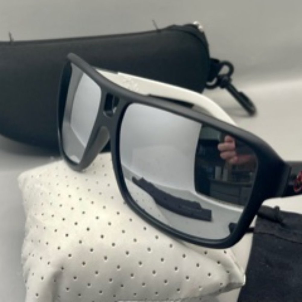 New Dragon glasses - Picture 3 of 5